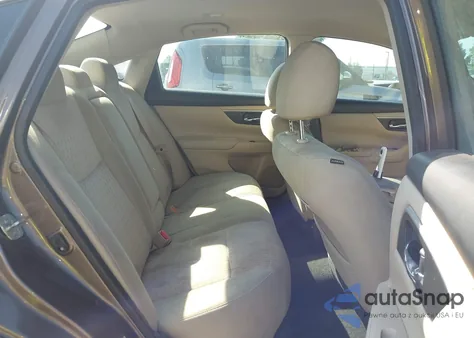 2016 Nissan Altima 2.5 Sv z USA, uszkodzony, nr VIN 1N4AL3AP4GC276124